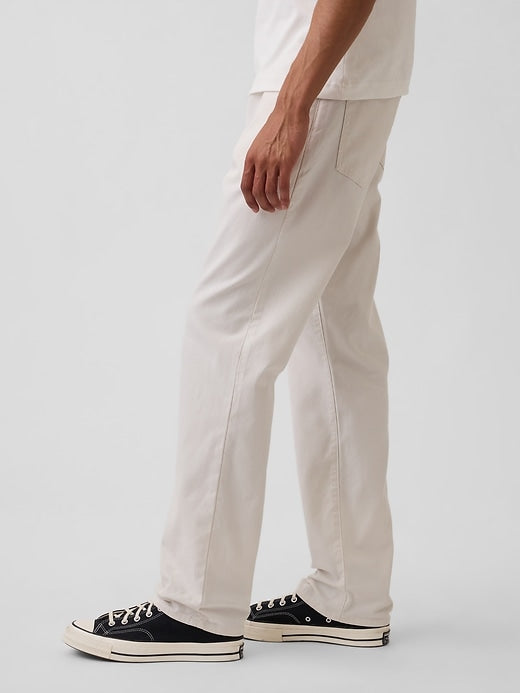 Relaxed Straight Jeans